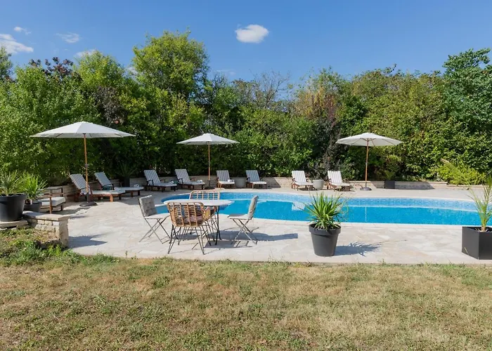 Villa La Cour De Husson *